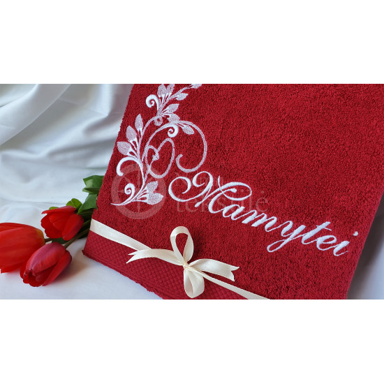 Embroidered occasional towel "Mamytei"